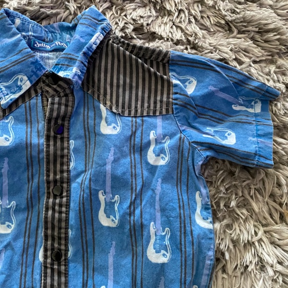 Jelly the Pug | guitar button up - Picture 2 of 3